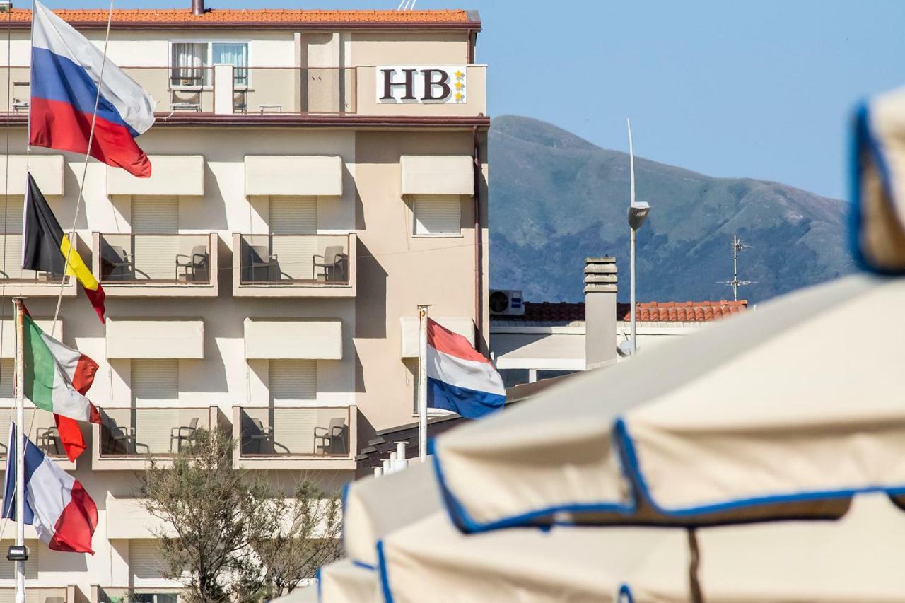 Hotel Biagi & Residence リド・ディ・カマイオーレ エクステリア 写真